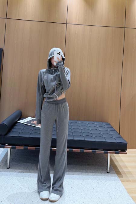 2025年10月13日入荷秋冬新作Chrome heartsセット上下ファッション/誕生日プレゼント/贈り物 can工場