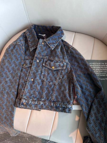 2025年10月13日入荷秋冬新作 miumiuファッション/誕生日プレゼント/贈り物 can工場