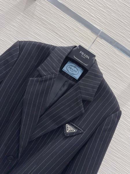 2025年10月14日入荷秋冬新作Pradaファッション/誕生日プレゼント/贈り物 can工場