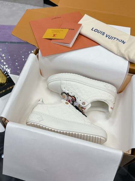 2025年10月22日入荷新作Louis Vuitton女性用35-40靴人気商品★/誕生日プレゼント/高品質/SL工場