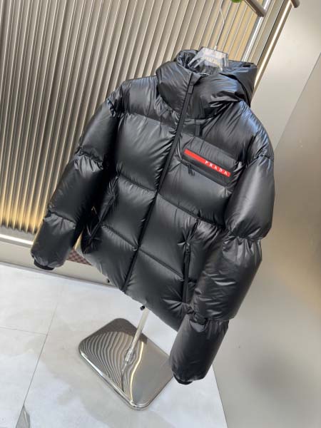 2025年10月23日秋冬入荷新作Pradaダウンジャケット高品質 人気商品/DD工場