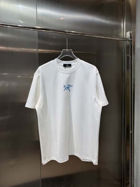 2025年10月26日入荷秋冬新作ARCTERYX半袖Tシャツ高級品/MP工場