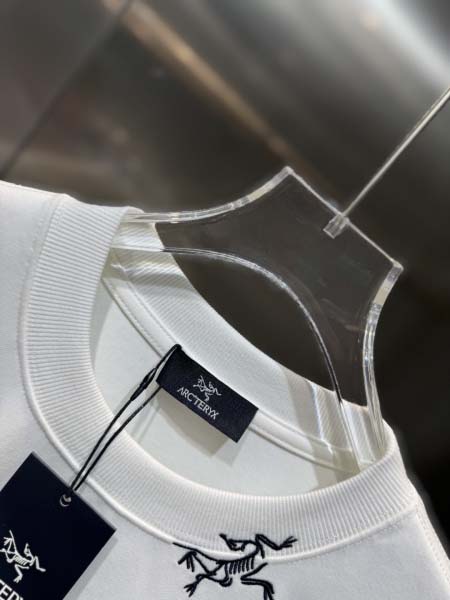 2025年10月26日入荷秋冬新作ARCTERYX半袖Tシャツ高級品/MP工場