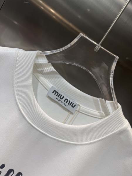 2025年10月26日入荷秋冬新作MIUMIU半袖Tシャツ高級品/MP工場