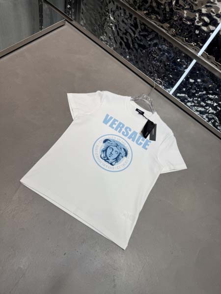 2025年10月26日入荷秋冬新作Versace半袖Tシャツ高級品/MP工場