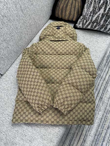 2025年10月30日秋冬新作Gucci綿の服高品質人気商品/LDF工場