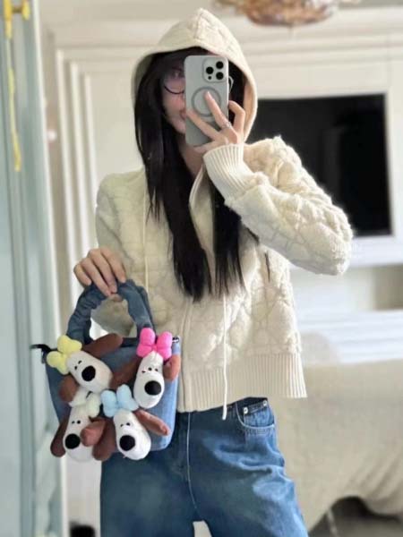 2025年10月1日入荷秋冬新作Dior ファッション/誕生...