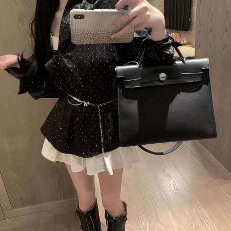 2025年10月1日入荷秋冬新作Dior ファッション/誕生...