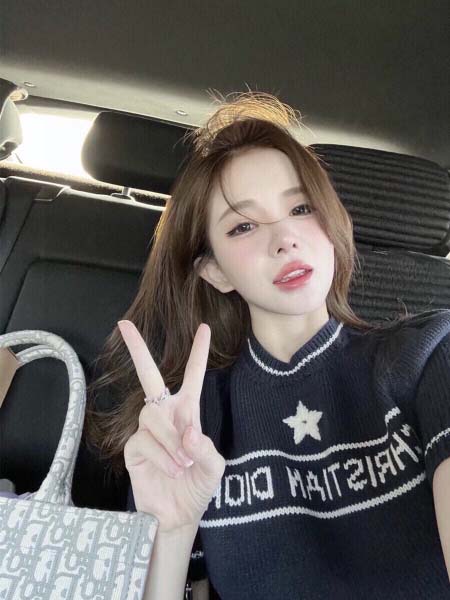 2025年10月1日入荷秋冬新作Dior ファッション/誕生...