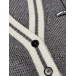 2025年10月1日入荷秋冬新作 miumiuファッション/誕生日プレゼント/贈り物 can工場