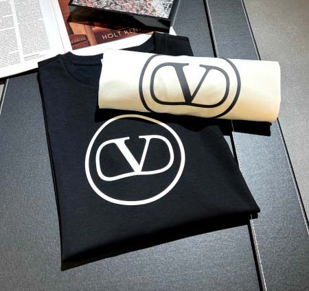 2025年10月10日秋冬入荷新作Valentino長袖高品...