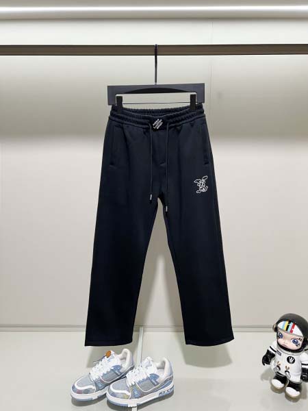 2025年10月12日秋冬入荷新作Louis Vuitton...