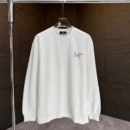 2025年10月12日秋冬入荷新作ARCTERYX長袖T シ...