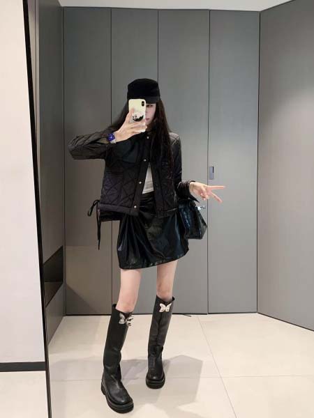 2025年10月13日入荷秋冬新作LOEWE ジャケット フ...