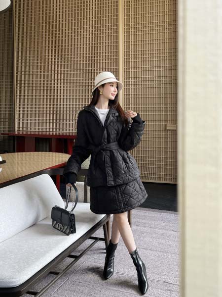 2025年10月13日入荷秋冬新作DIORセットファッション...