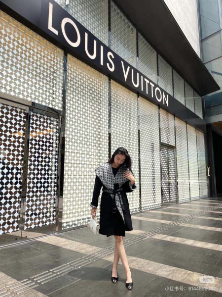 2025年10月13日入荷秋冬新作Louis Vuitton...