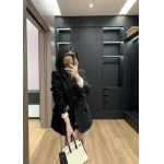 2025年10月13日入荷秋冬新作Prada ジャケットファッション/誕生日プレゼント/贈り物 can工場