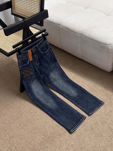 2025年10月13日入荷秋冬新作Louis Vuitton...