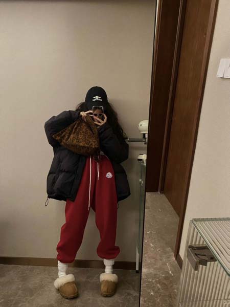 2025年10月13日入荷秋冬新作moncler ズボンファ...