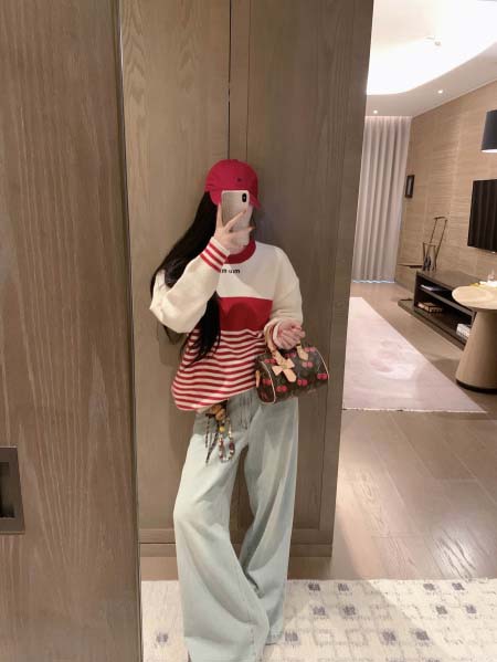 2025年10月13日入荷秋冬新作Miumiuニットファッシ...