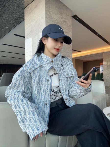 2025年10月13日入荷秋冬新作Dior ファッション/誕...