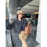 2025年10月13日入荷秋冬新作 miumiuファッション/誕生日プレゼント/贈り物 can工場