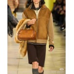 2025年10月14日入荷秋冬新作Miumiu スエードのジッパー付きカーディガンファッション/誕生日プレゼント/贈り物 can工場