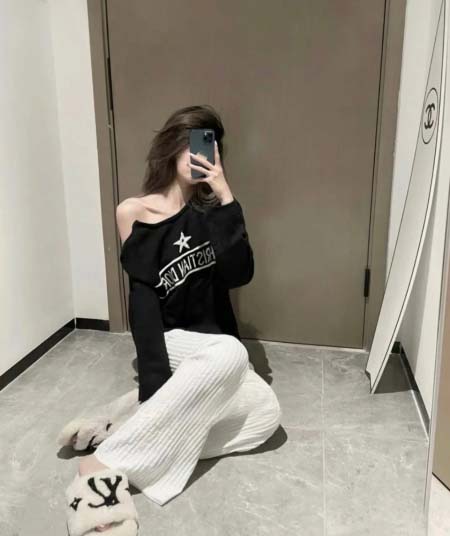 2025年10月14日入荷秋冬新作Dior  セーター ファ...