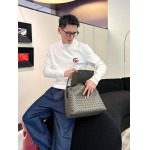 2025年10月14日入荷新作Gucci長袖Tシャツ 高品質超厳選★入手困難/LD工場