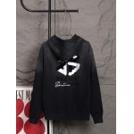 2025年10月20日秋冬入荷新作Balenciagaパーカー高品質 人気商品/HL工場