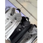 2025年10月20日秋冬入荷新作Chrome hearts パーカー高品質 人気商品/HL工場