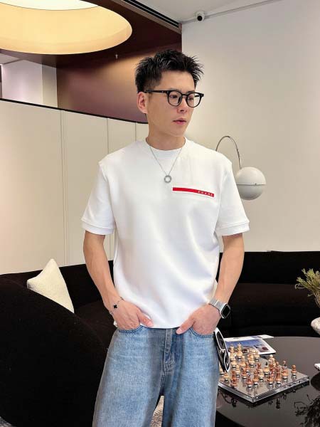 2025年10月21日入荷新作Prada半袖 tシャツ 秋冬...