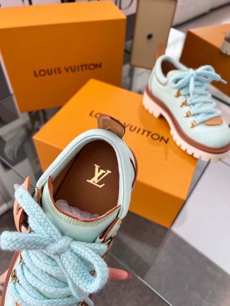 2025年10月22日入荷新作Louis Vuitton女性...