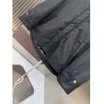 2025年10月22日秋冬入荷新作Prada ダウンジャケット高品質 人気商品/DD工場