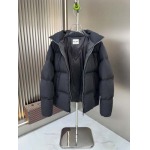 2025年10月22日秋冬入荷新作Miumiuダウンジャケット高品質 人気商品/DD工場