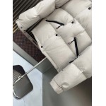 2025年10月22日秋冬入荷新作MONCLERダウンジャケット高品質 人気商品/DD工場