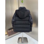 2025年10月22日秋冬入荷新作Pradaダウンジャケット高品質 人気商品/DD工場