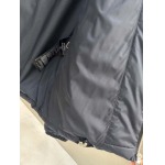 2025年10月22日秋冬入荷新作Pradaダウンジャケット高品質 人気商品/DD工場