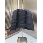 2025年10月23日秋冬入荷新作Pradaダウンジャケット高品質 人気商品/DD工場