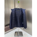 2025年10月23日秋冬入荷新作Pradaダウンジャケット高品質 人気商品/DD工場