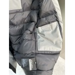 2025年10月23日秋冬入荷新作Pradaダウンジャケット高品質 人気商品/DD工場