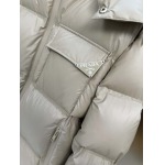 2025年10月23日秋冬入荷新作Pradaダウンジャケット高品質 人気商品/DD工場