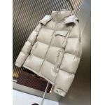2025年10月23日秋冬入荷新作Pradaダウンジャケット高品質 人気商品/DD工場