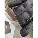 2025年10月23日秋冬入荷新作Fendiダウンジャケット高品質 人気商品/DD工場