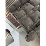 2025年10月23日秋冬入荷新作Burberryダウンジャケット高品質 人気商品/DD工場