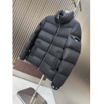 2025年10月23日秋冬入荷新作Pradaダウンジャケット高品質 人気商品/DD工場