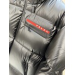 2025年10月23日秋冬入荷新作Pradaダウンジャケット高品質 人気商品/DD工場