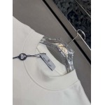 2025年10月26日入荷秋冬新作Moncler同じデザインで長袖や半袖も作れます高級品/MP工場