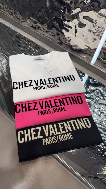 2025年10月26日入荷秋冬新作VALENTINO半袖Tシ...