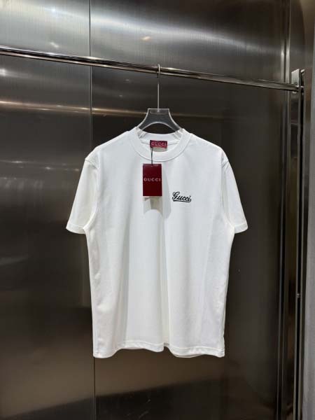 2025年10月26日入荷秋冬新作GUCCI半袖Tシャツ高級...